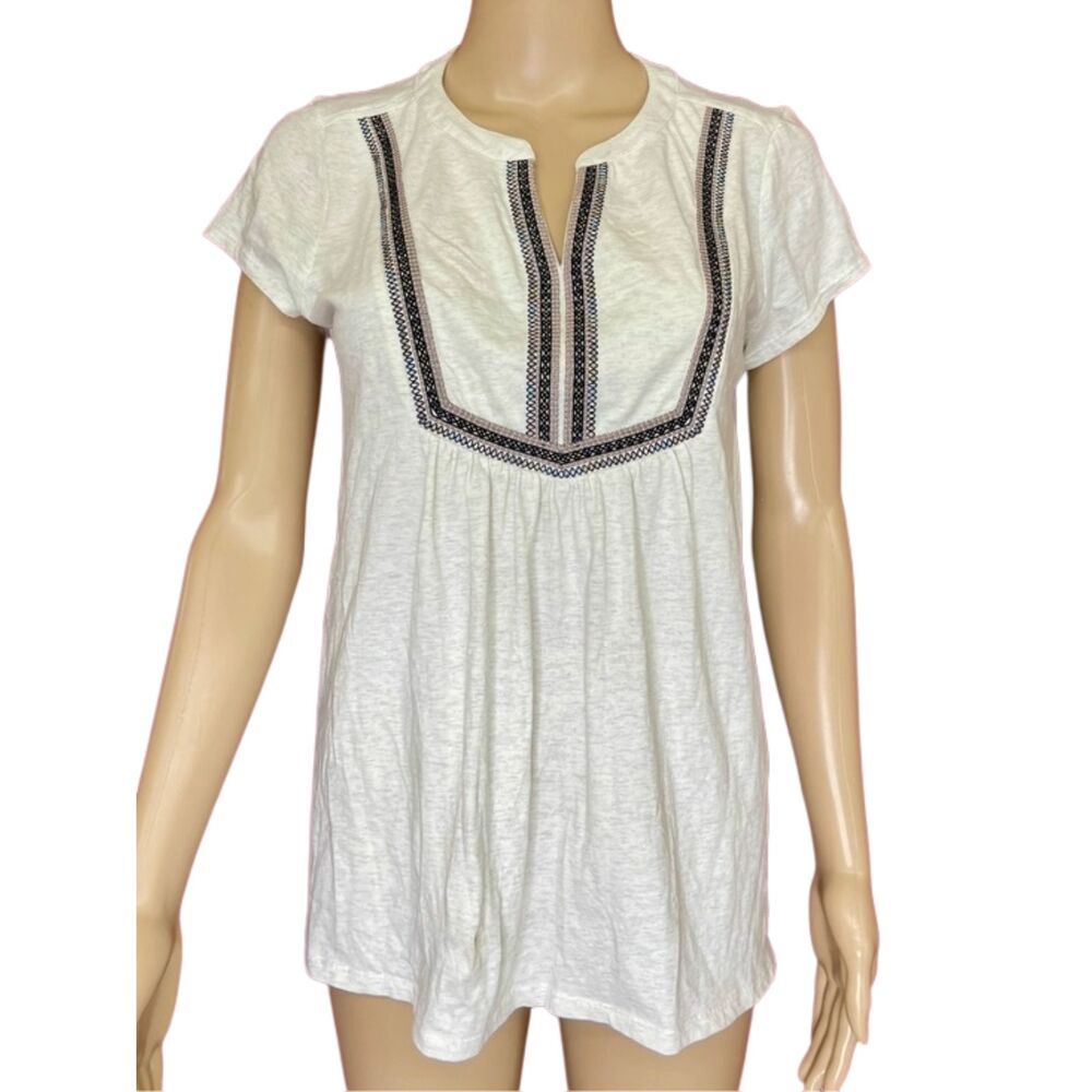 Pure Jill Oatmeal Embroidered V Neck Tee XSP NWOT